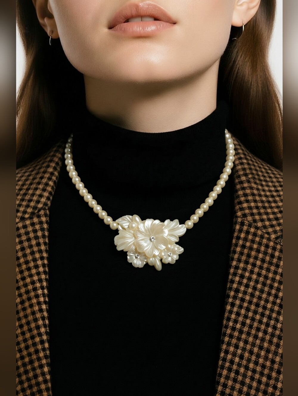 Vintage Avon Pearlized Floral Bouquet Pearl Necklace
